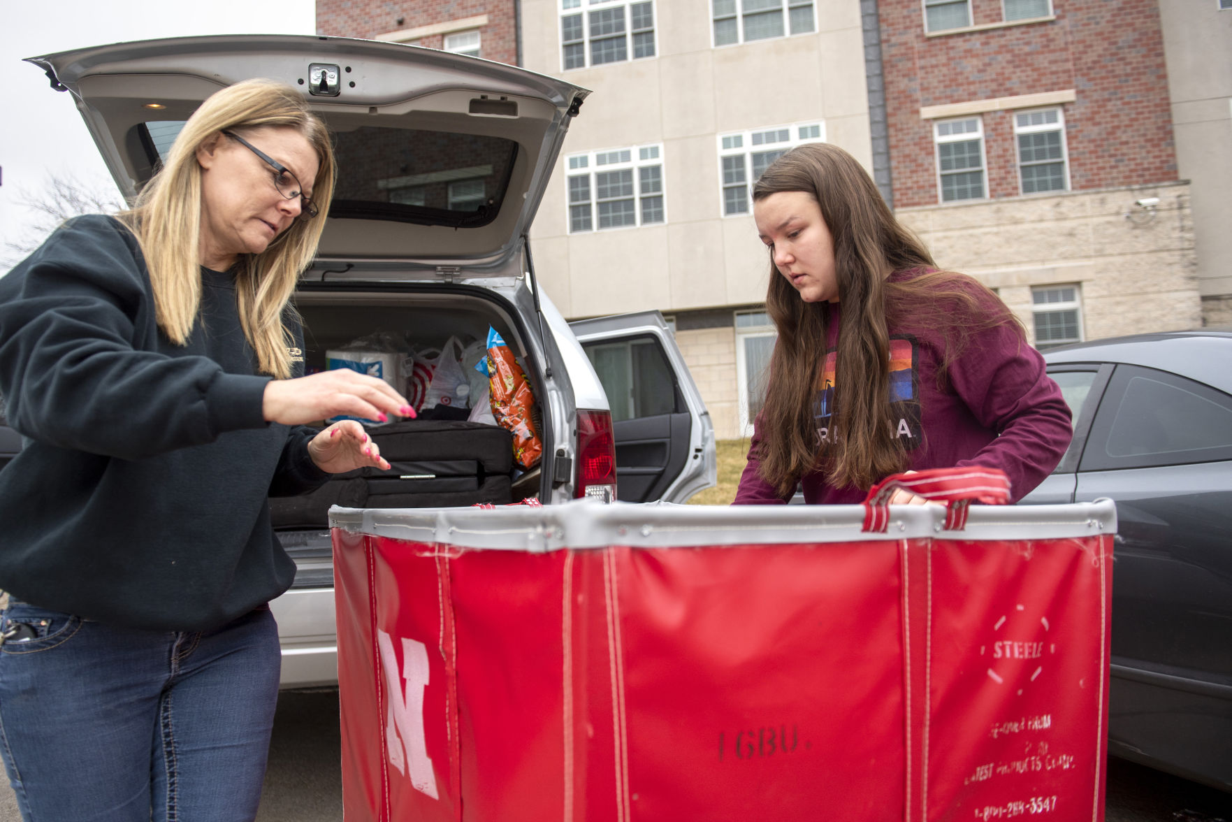 UNL Moving Out
